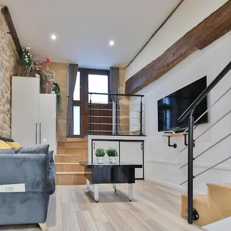 Bed & Breakfast Clara - Modern Loft Sorbonne Notre-dame Historic Parigi